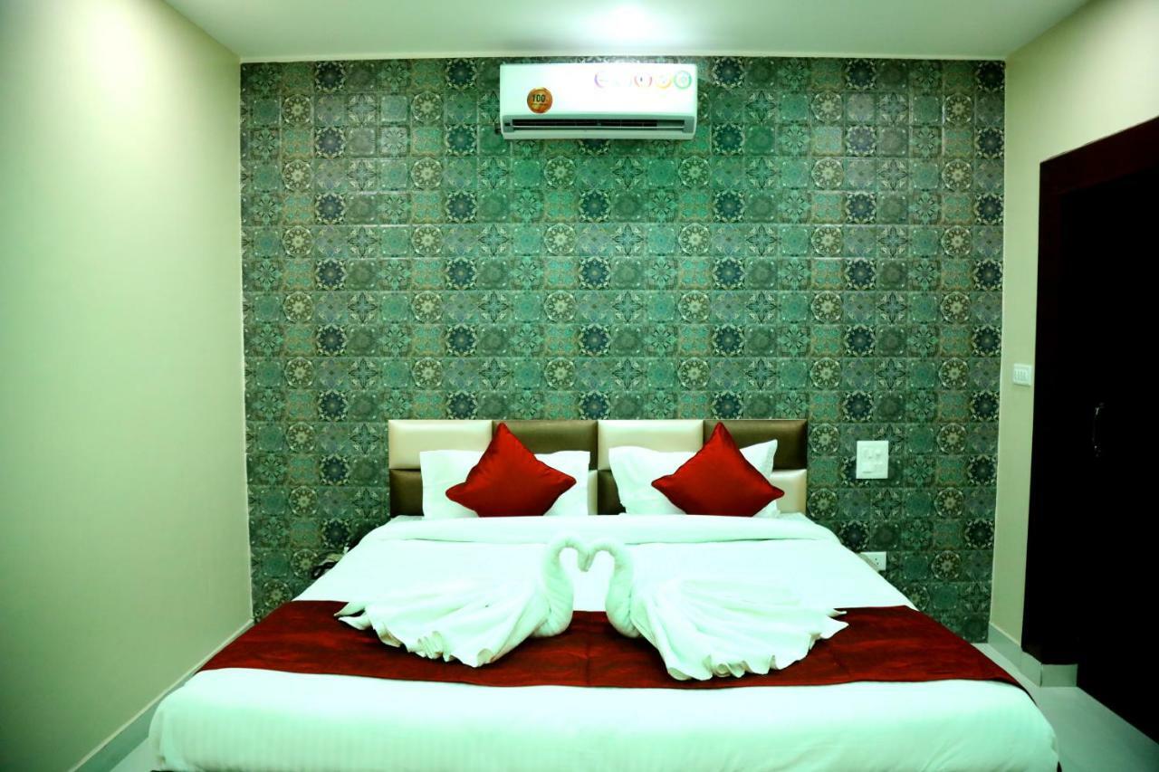 Hotel New Seasons Kālka Buitenkant foto
